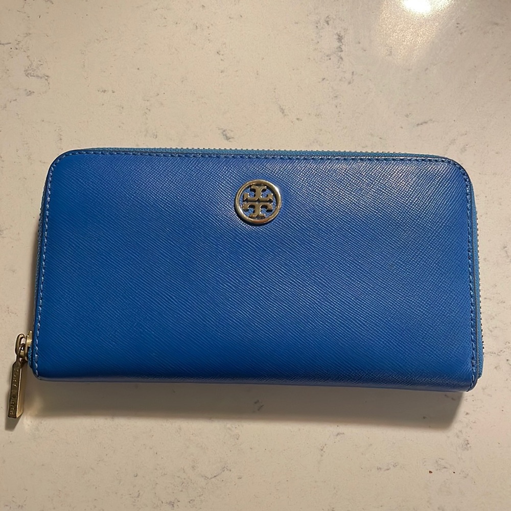 Tory Burch Blue Zip Leather Wallet